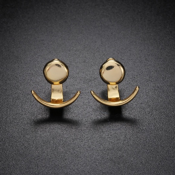 Jewelry - 1 LEFT!  Gold Disc Studs w/Crescent Moon Jackets